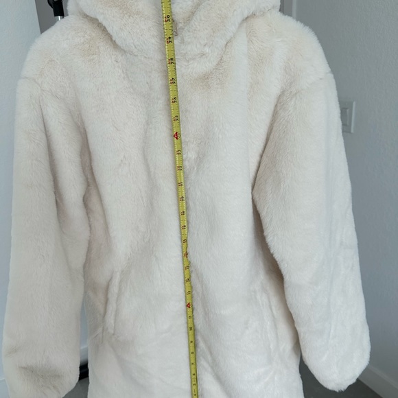Women's creamy white coat. incredibly soft and warm.PRIMARK 2XS  (L69) - Picture 13 of 15